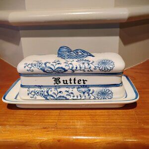 Blue Onion Porcelain Covered Butter Dish Meissen Style Arnart Copy